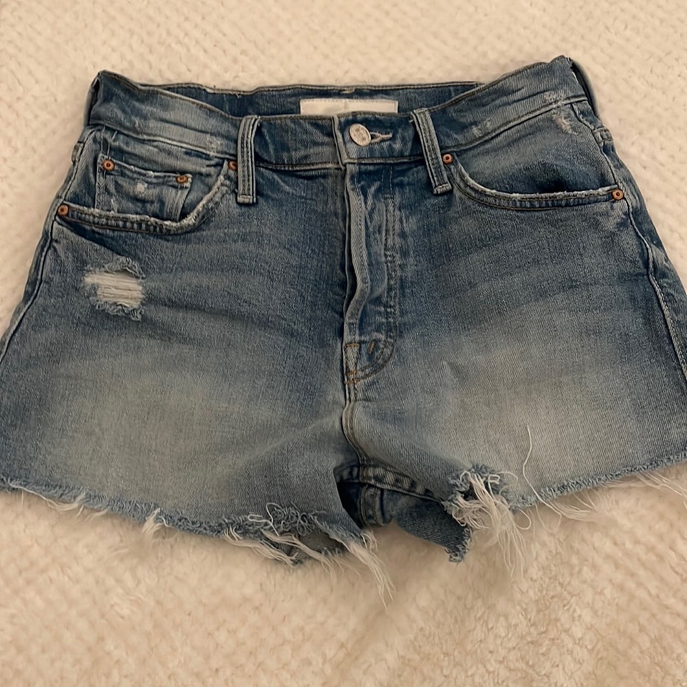 The Tomcat Kick Fray Shorts by MOTHER sized 25 - Picture 2 of 6